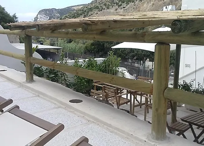 Bed & Breakfast Casa Baia Luna 3*