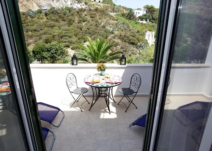 Casa Baia Luna Bed & Breakfast