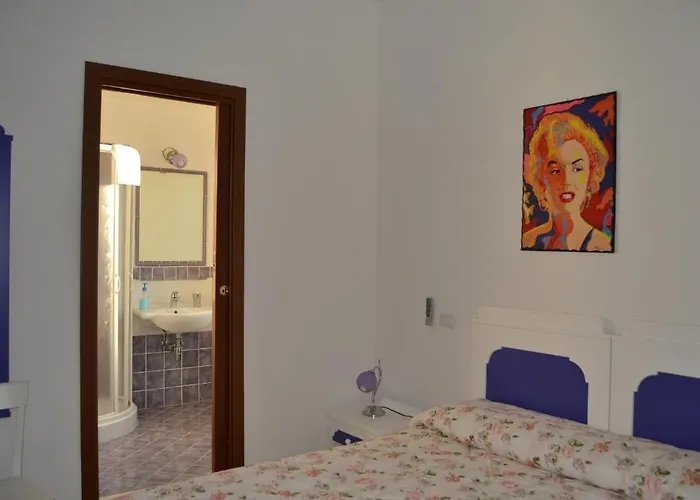 Bed & Breakfast Casa Baia Luna Ponza