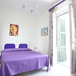 Casa Baia Luna פונזה