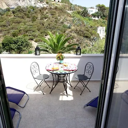 Casa Baia Luna Bed & Breakfast